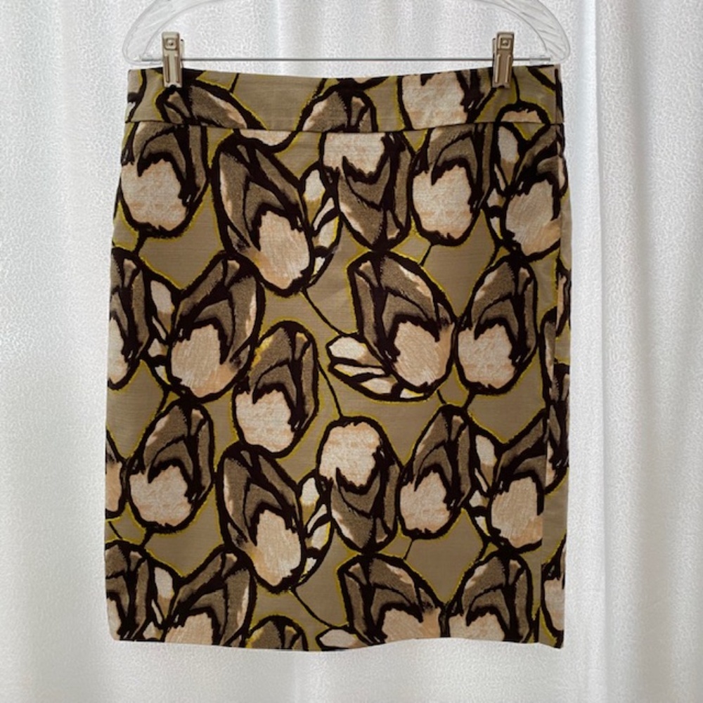 Ann Taylor Tan/Brown/Peach Patterned Pencil Skirt Size 10